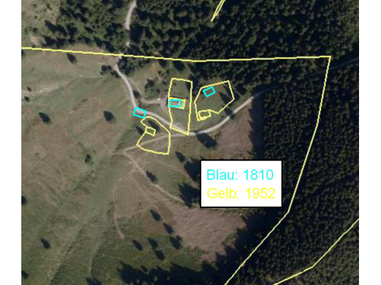 Luftbild Baireralm mit Kaser Stand 1810 und 1952