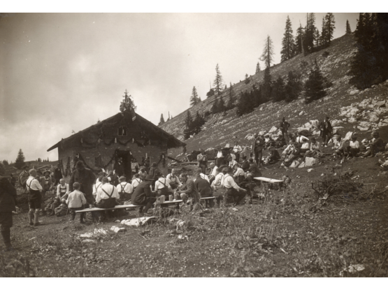 "Riesenhütte" des DAV, Hebfeier 1913